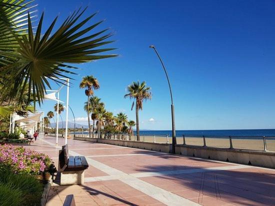 Apartamento Playa Estepona Exterior foto
